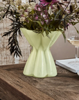 Vase hellgelb mundgeblasen