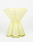 Vase hellgelb mundgeblasen