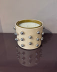 Duftkerze Leder ecru mit Metallkugeln silber