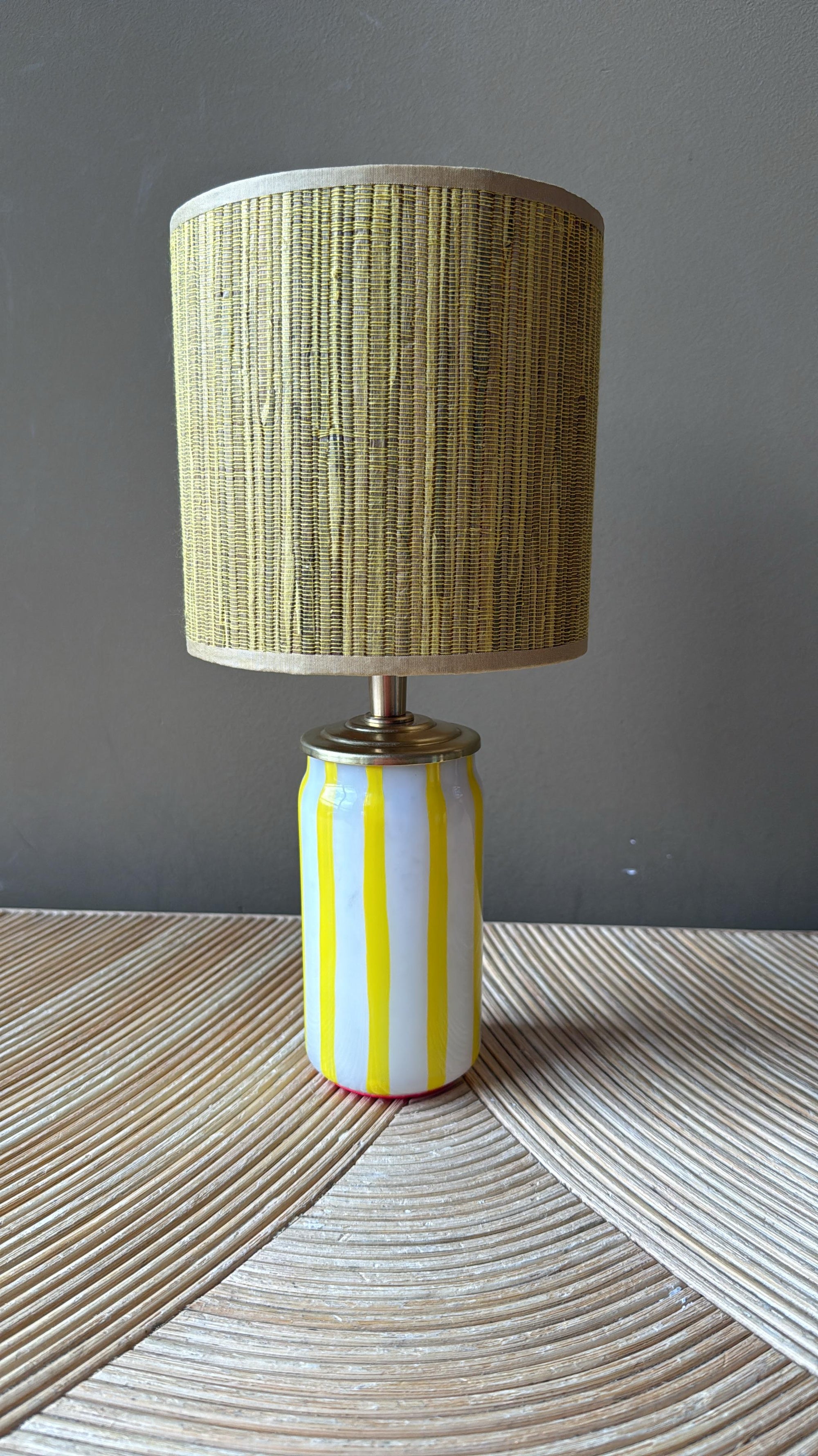 Lampenfuss gestreift  „Port a Table“
