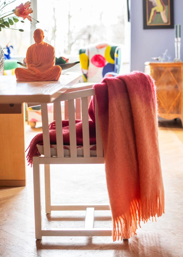 Decke Mohair dip dyed orange