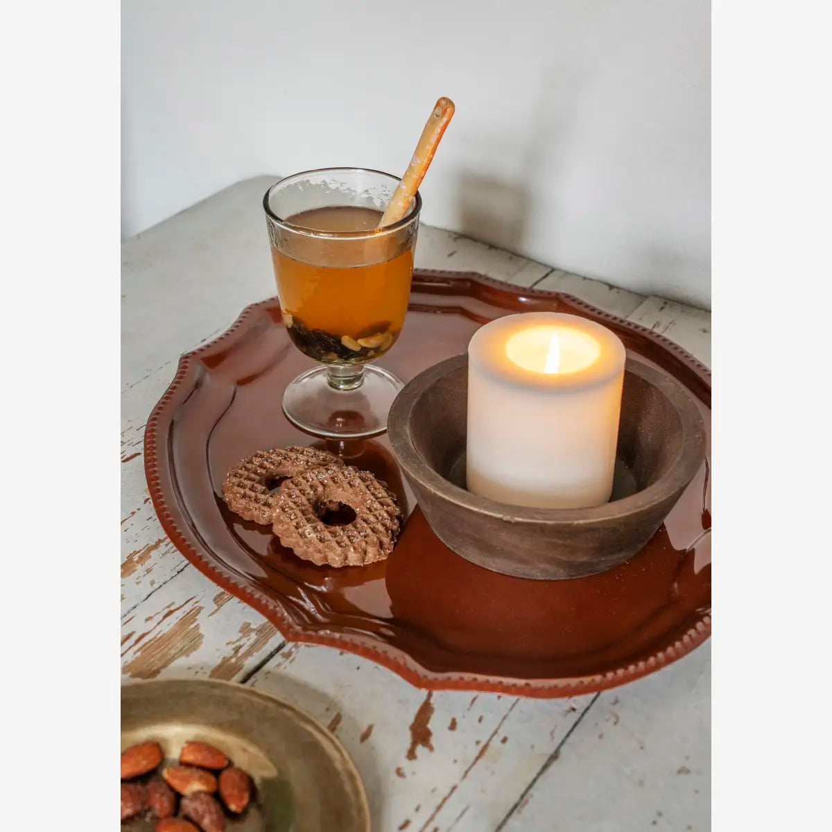 Tablett oval gewellte Kante und Bordüre bordeauxrot