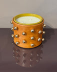 Duftkerze Leder mittelbraun mit Metallkugeln