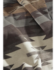 Decke 150 x 200cm Ikat platziert